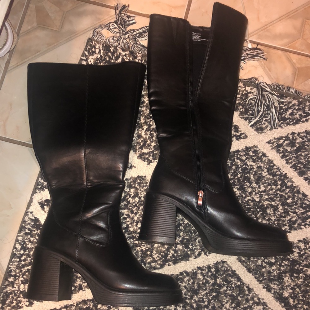 JF Black heel boots